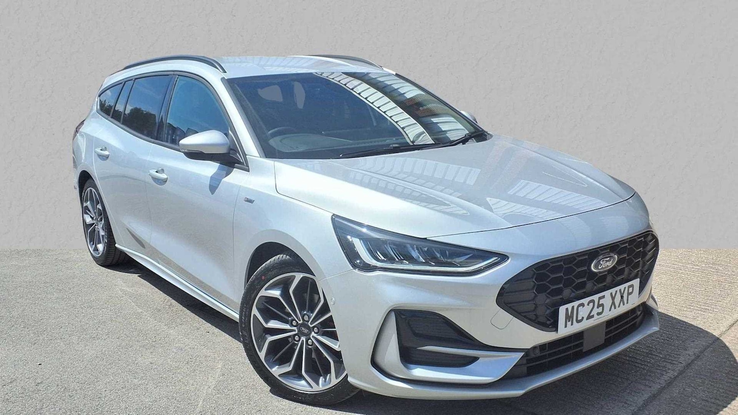 Used Ford Focus 2025 for sale - 76016286: Photo 1