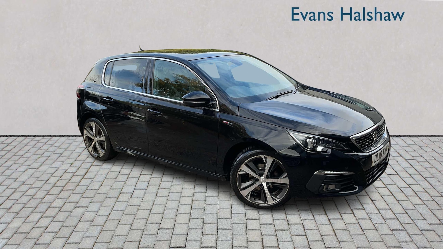 Used Peugeot 308 2018 for sale - 76351636: Photo 2