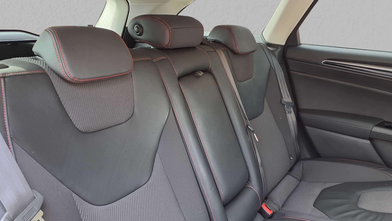 Used Ford Mondeo 2017 for sale - 76487969: Photo 16