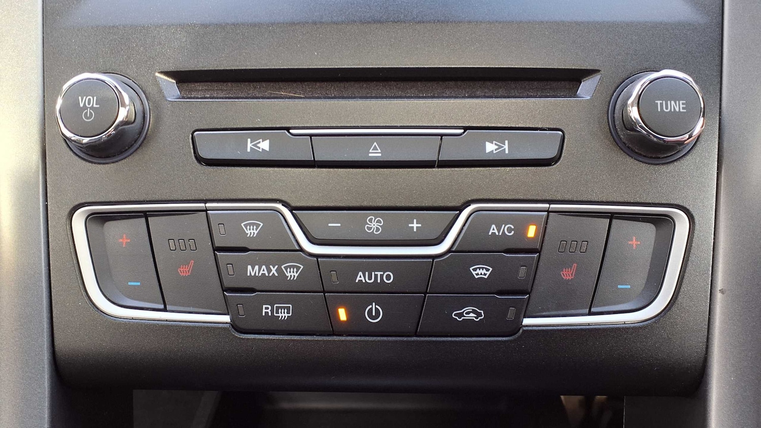 Used Ford Mondeo 2017 for sale - 76487969: Photo 27