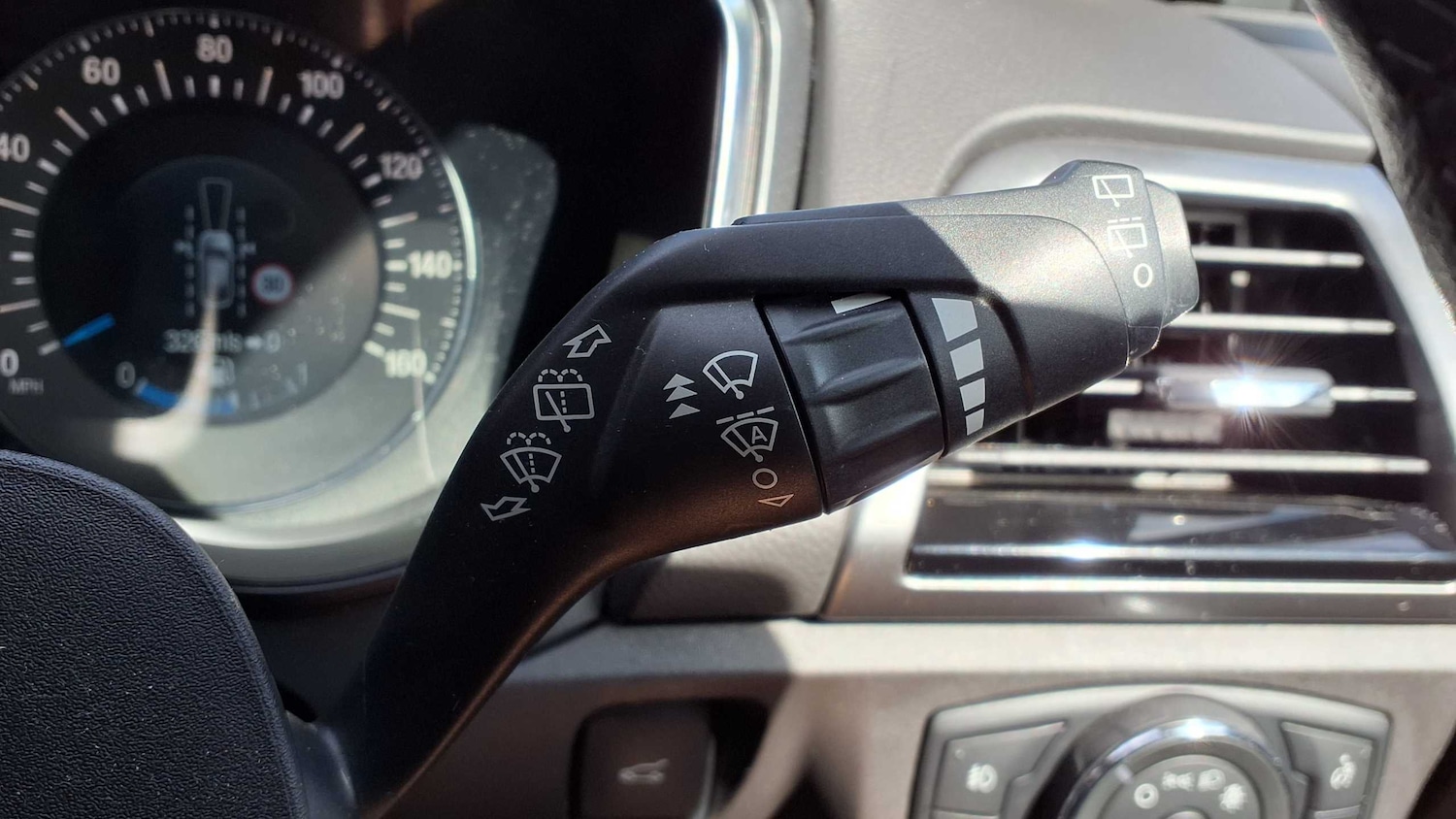 Used Ford Mondeo 2017 for sale - 76487969: Photo 32