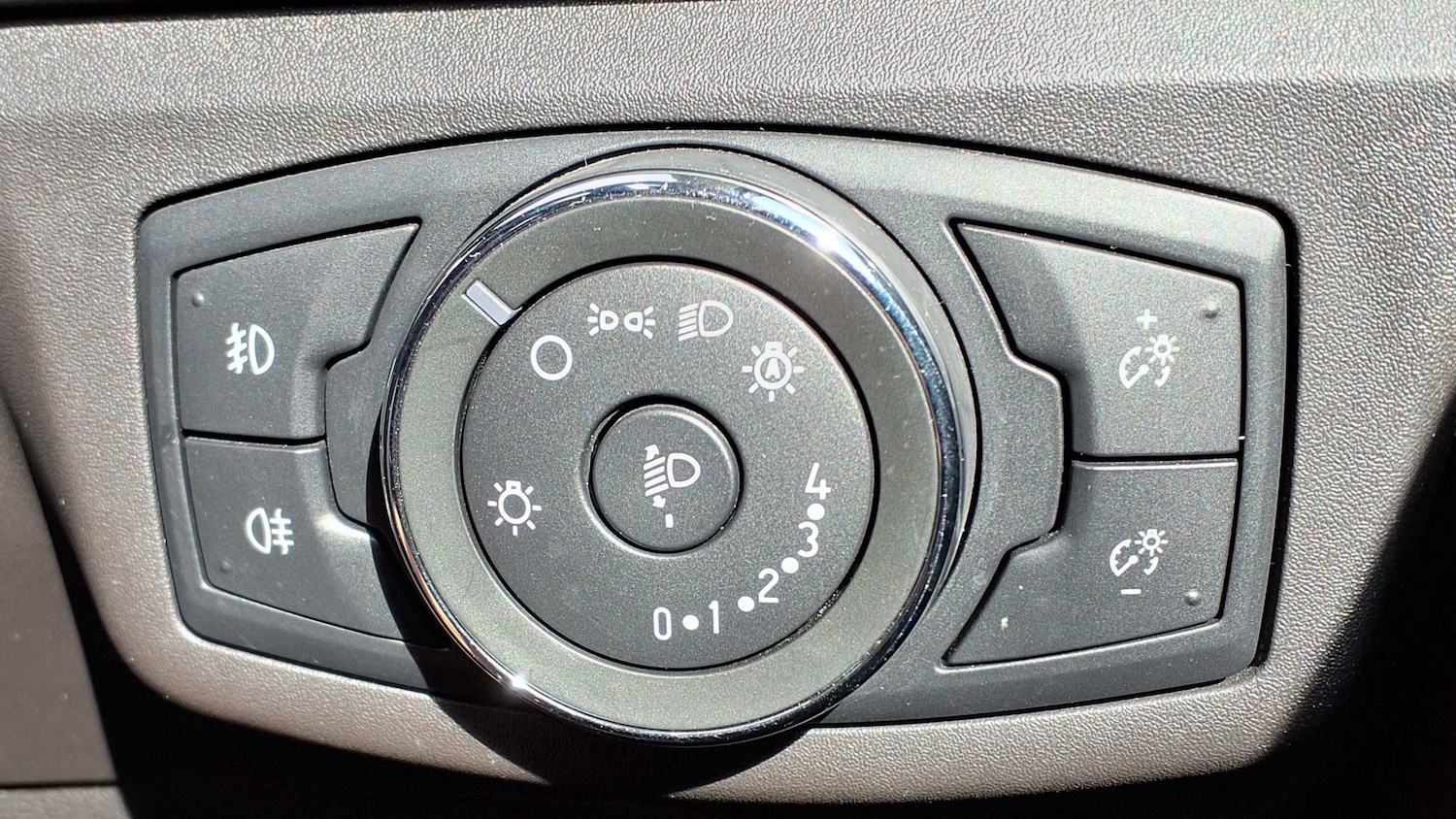 Used Ford Mondeo 2017 for sale - 76487969: Photo 33