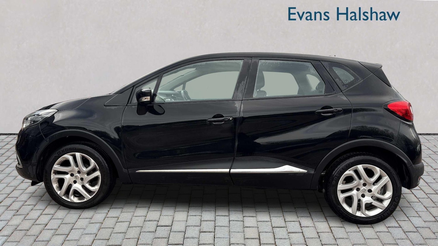 Used Renault Captur 2014 for sale - 77270141: Photo 3