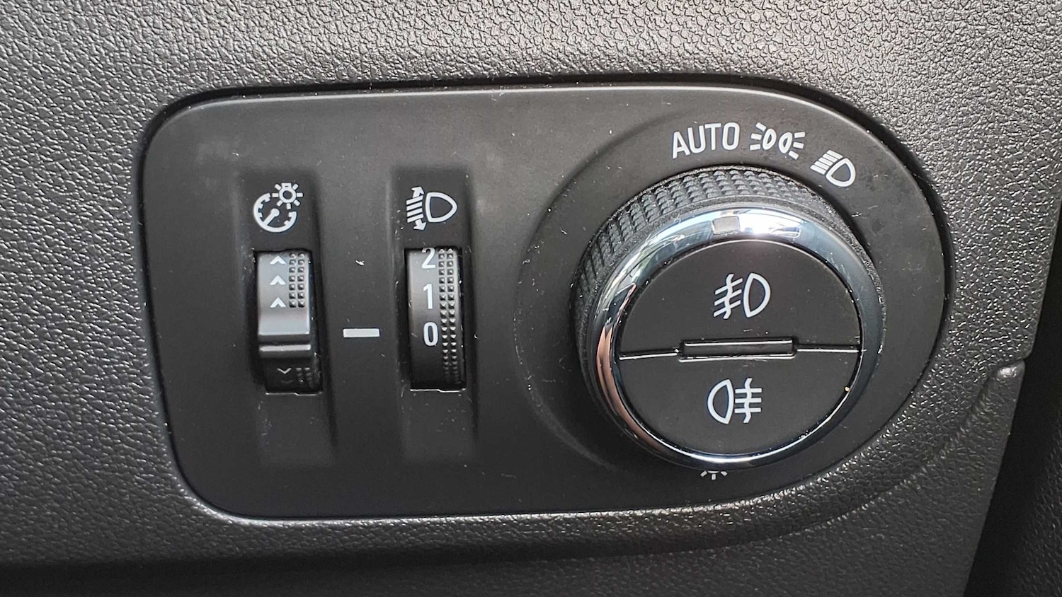 Used Vauxhall Crossland X 2018 for sale - 76576009: Photo 28