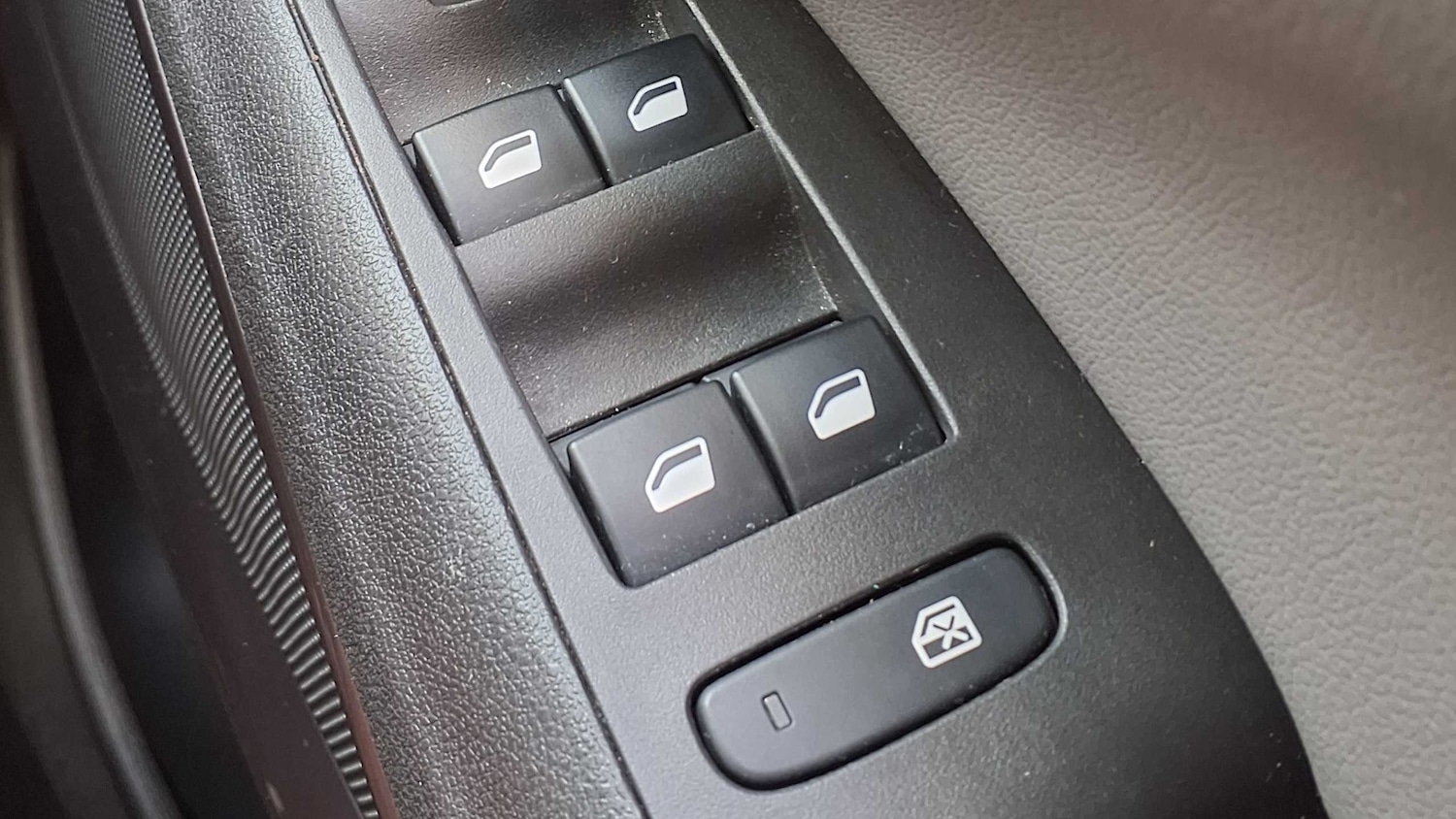 Used Vauxhall Crossland X 2018 for sale - 76576009: Photo 30