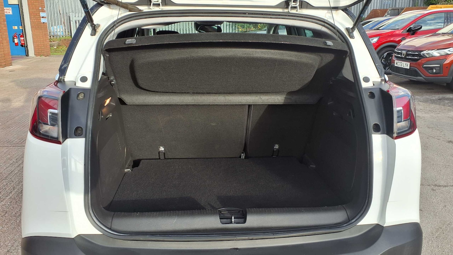 Used Vauxhall Crossland X 2018 for sale - 76576009: Photo 7