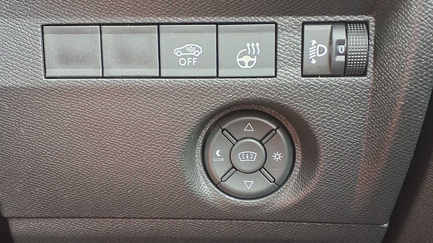 Used Citroen C4 2024 for sale - 76298366: Photo 32