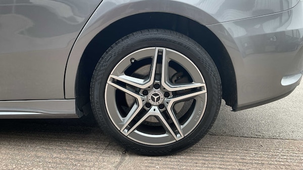 Used Mercedes-Benz A-Class 2021 for sale - 76156207: Photo 8