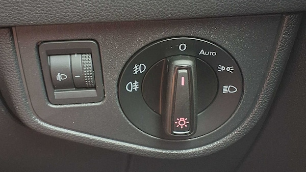 Used Volkswagen Polo 2020 for sale - 76125794: Photo 32