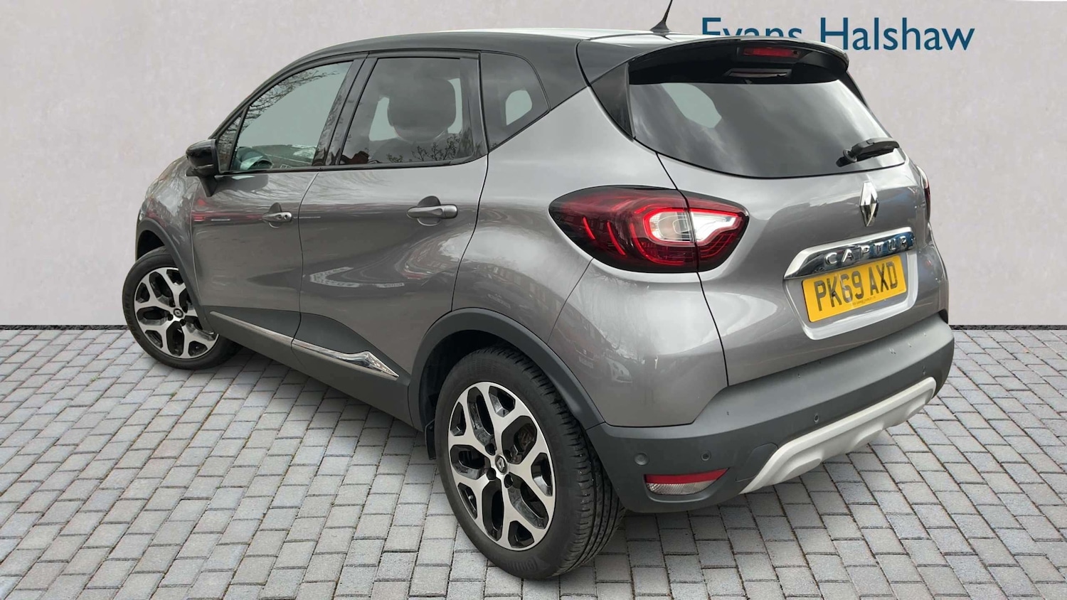 Used Renault Captur 2019 for sale - 78129779: Photo 2