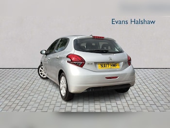 Used Peugeot 208 2017 for sale - 79364519: Photo