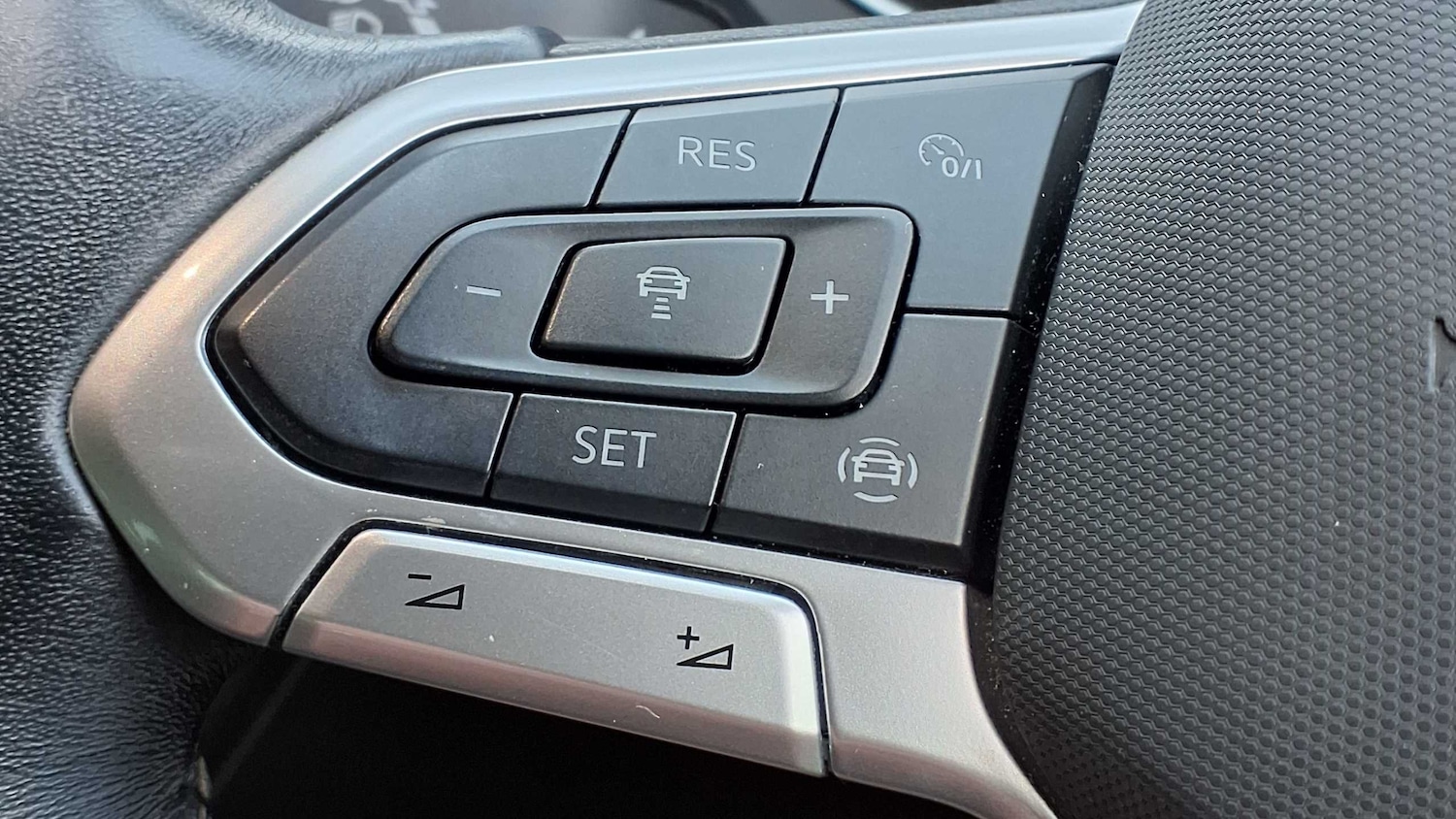 Used Volkswagen Tiguan 2020 for sale - 76501803: Photo 26