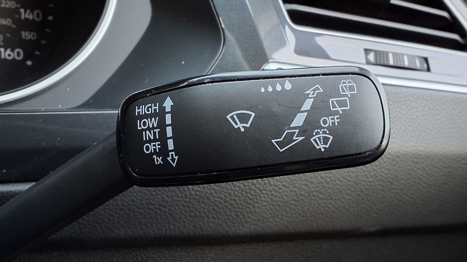 Used Volkswagen Tiguan 2020 for sale - 76501803: Photo 29