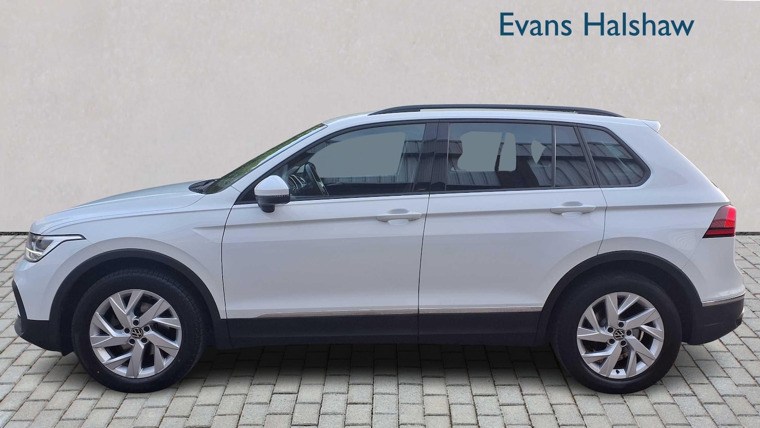 Used Volkswagen Tiguan 2020 for sale - 76501803: Photo 4