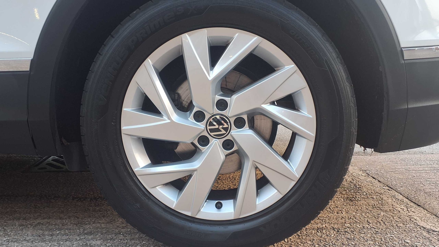 Used Volkswagen Tiguan 2020 for sale - 76501803: Photo 9