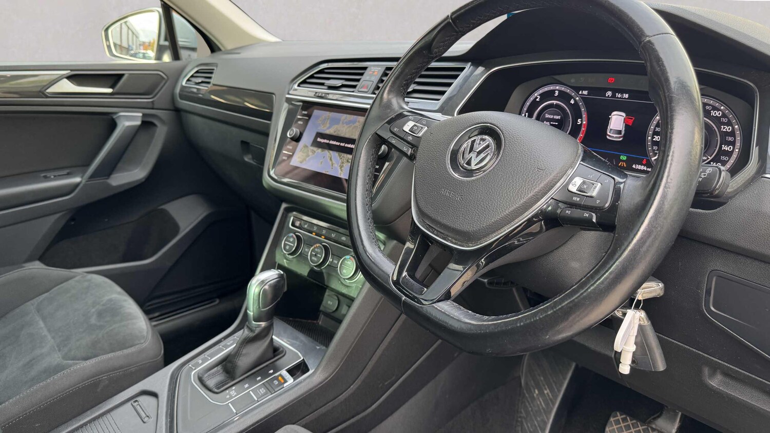 Used Volkswagen Tiguan 2018 for sale - 77429014: Photo 32