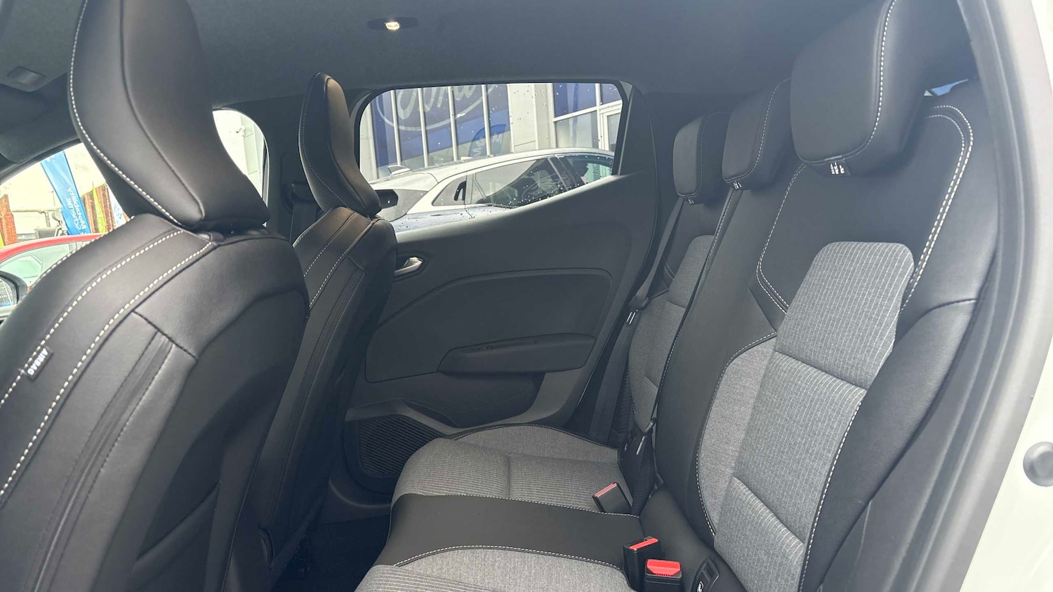 Used Renault Clio 2025 for sale - 77076441: Photo 14