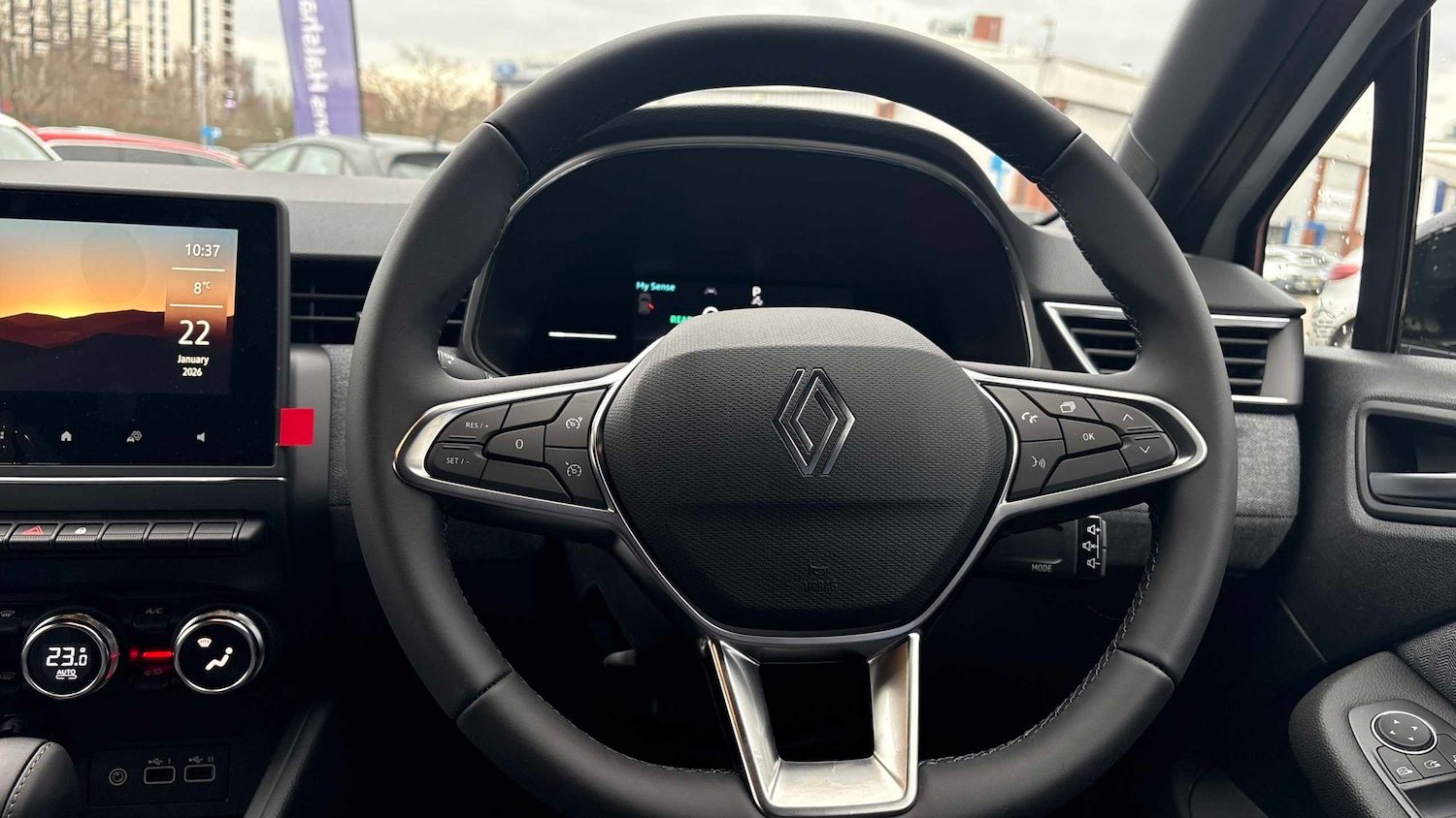 Used Renault Clio 2025 for sale - 77076441: Photo 9