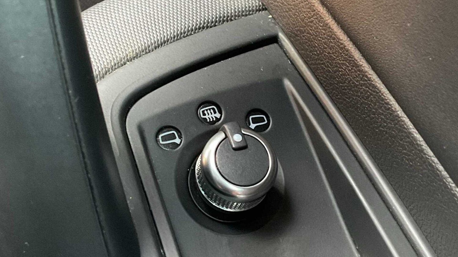 Vehicle 33