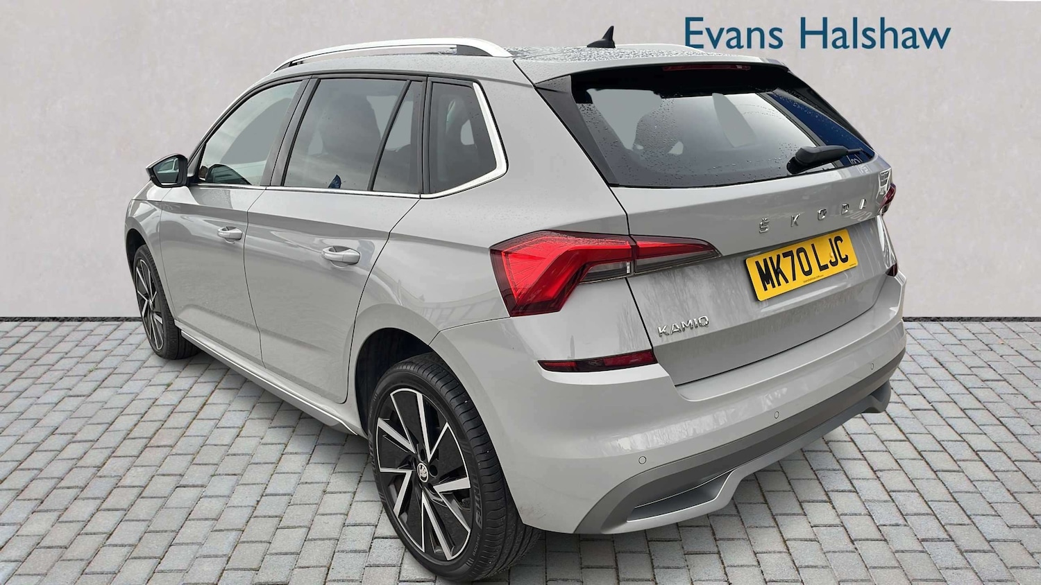 Used Skoda Kamiq 2020 for sale - 78137627: Photo 2