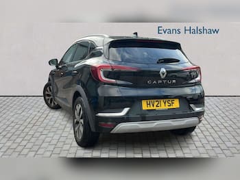 Used Renault Captur 2021 for sale - 79716120: Photo