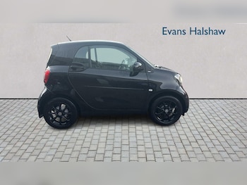 Used smart fortwo 2016 for sale - 77083000: Photo