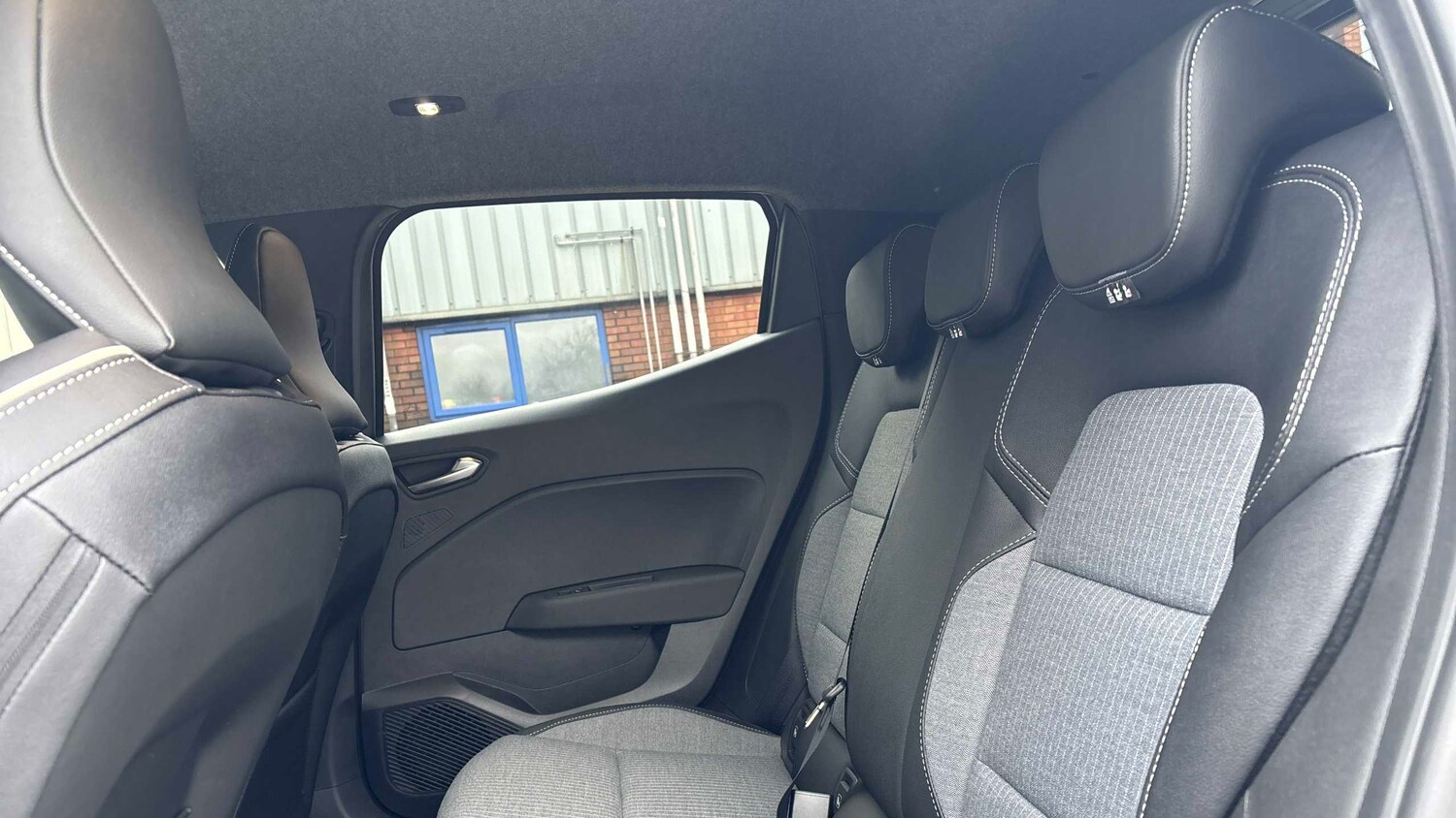 Used Renault Clio 2025 for sale - 77076511: Photo 14