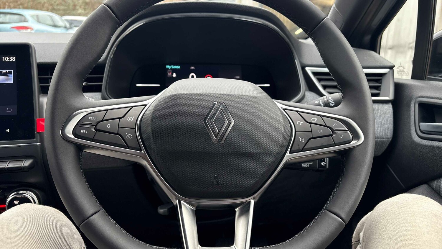 Used Renault Clio 2025 for sale - 77076511: Photo 9