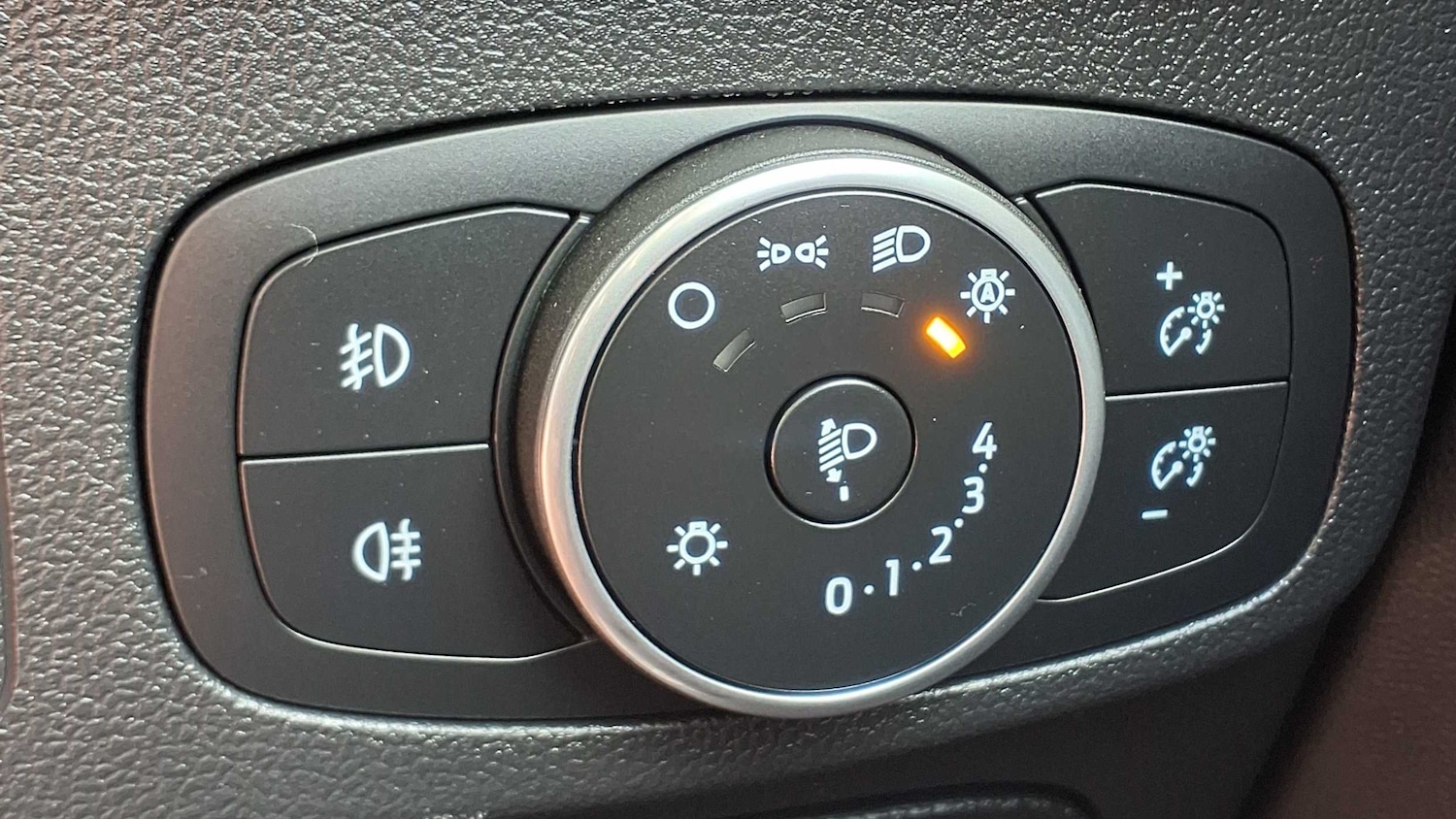 Used Ford Focus 2020 for sale - 76016019: Photo 30
