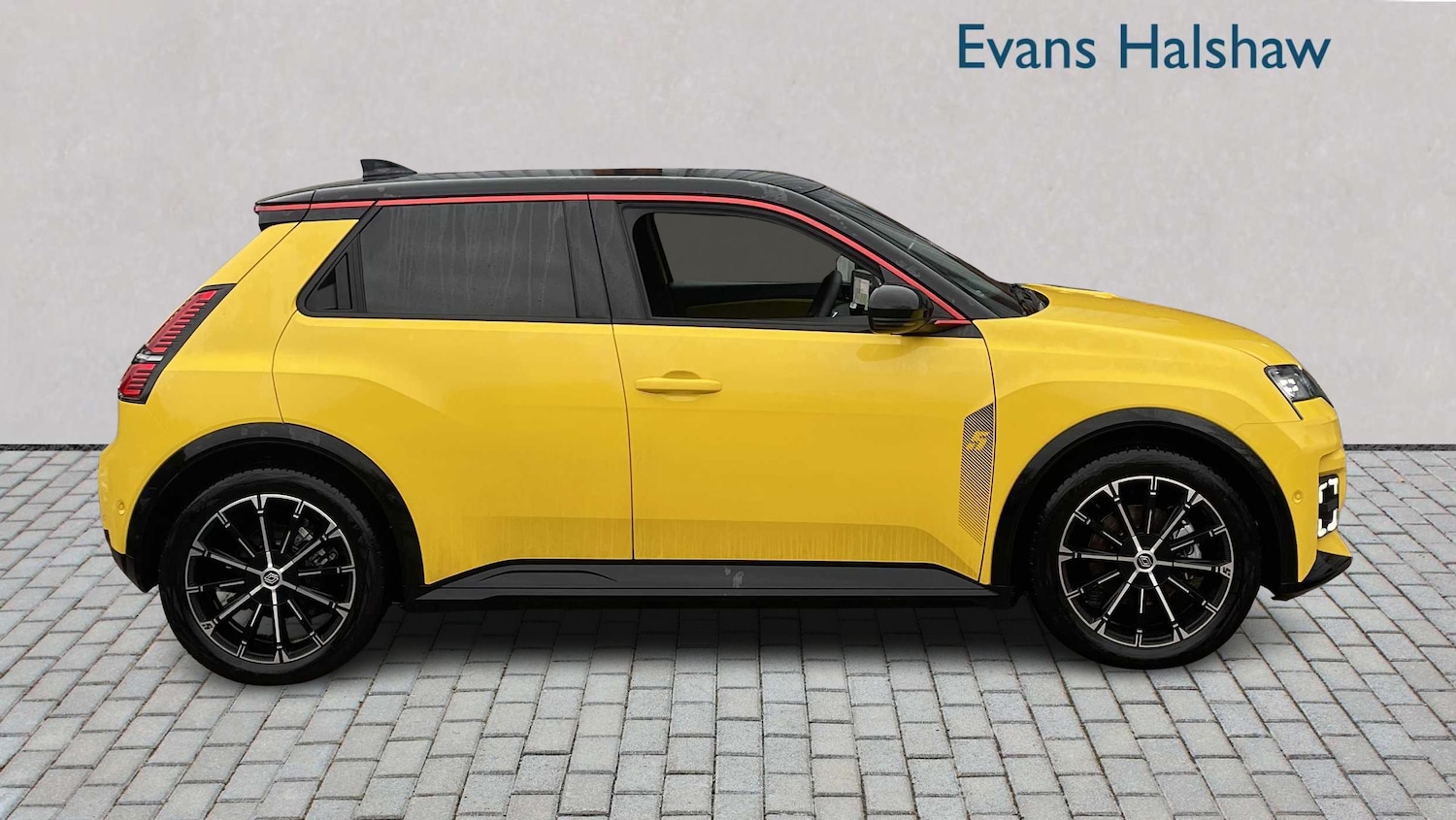 Used Renault 5 2025 for sale - 76774258: Photo 2