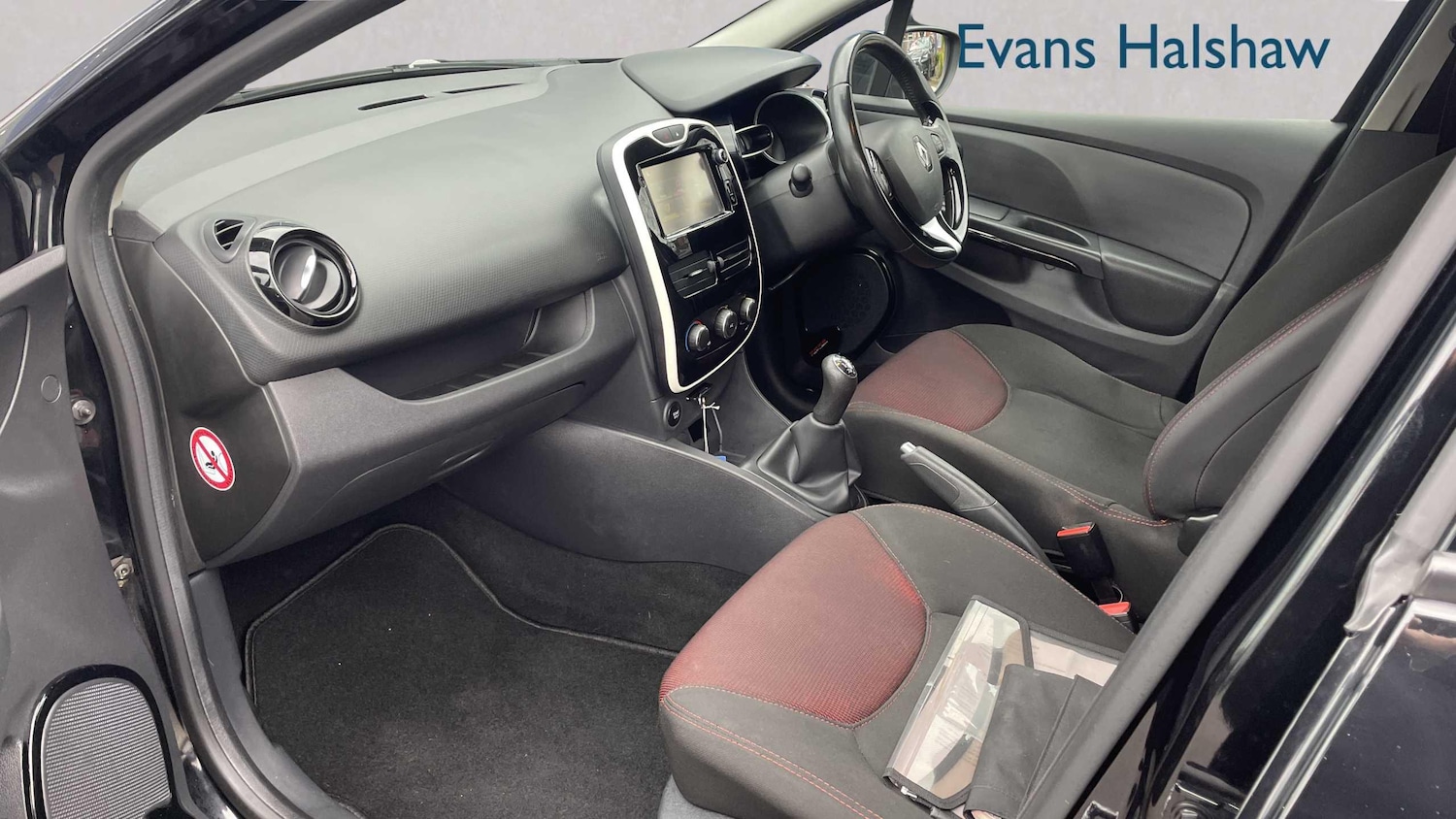 Used Renault Clio 2016 for sale - 77615584: Photo 11