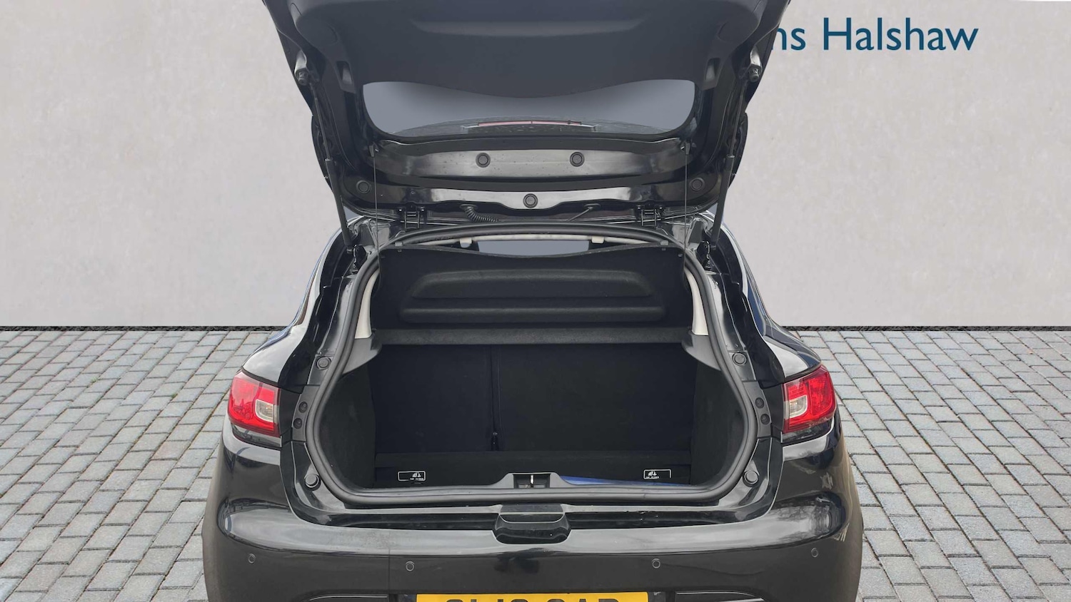 Used Renault Clio 2016 for sale - 77615584: Photo 3