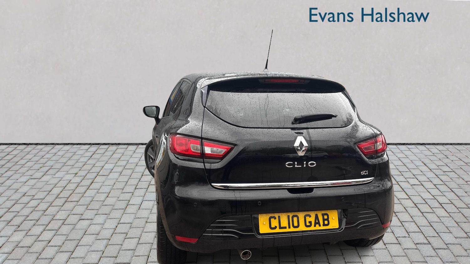 Used Renault Clio 2016 for sale - 77347890: Photo 2