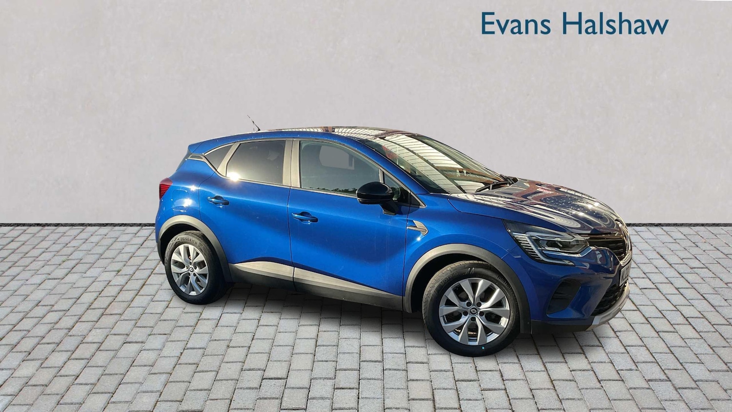 Used Renault Captur 2022 for sale - 76610708: Photo 1