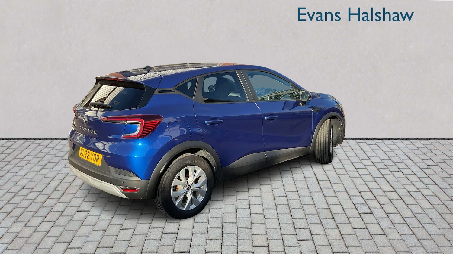 Used Renault Captur 2022 for sale - 76610708: Photo 3