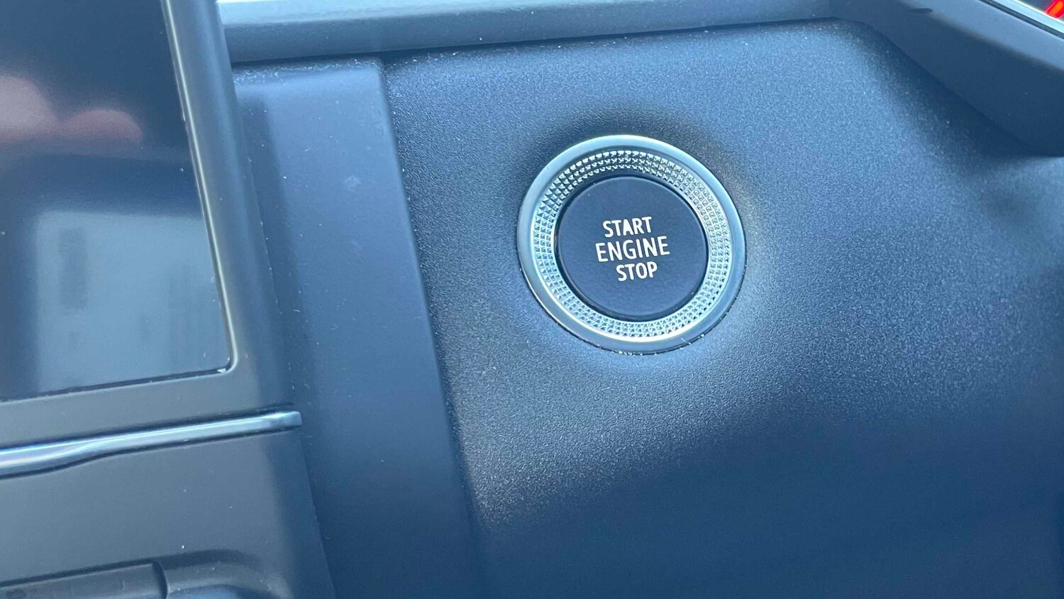 Used Renault Captur 2022 for sale - 76610708: Photo 33