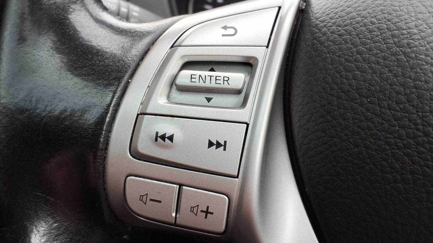 Used Nissan Qashqai 2017 for sale - 76141845: Photo 26