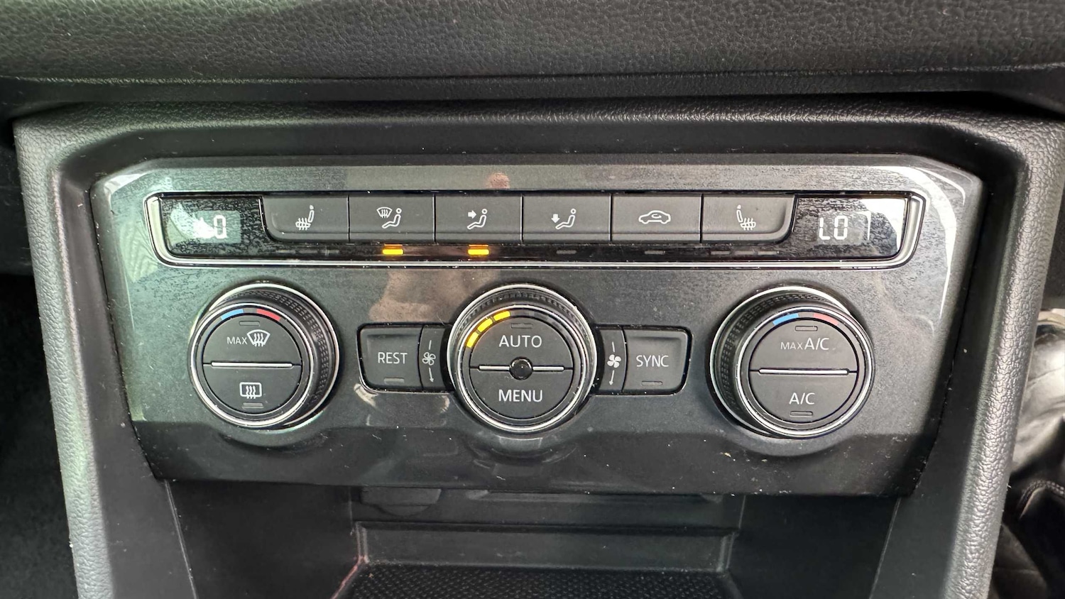 Used Volkswagen Tiguan 2018 for sale - 76141732: Photo 22