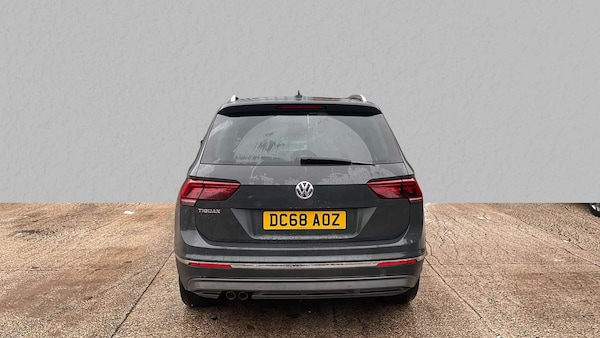 Used Volkswagen Tiguan 2018 for sale - 76141732: Photo 3