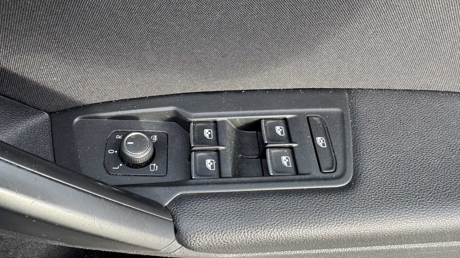 Used Volkswagen Tiguan 2018 for sale - 76141732: Photo 5