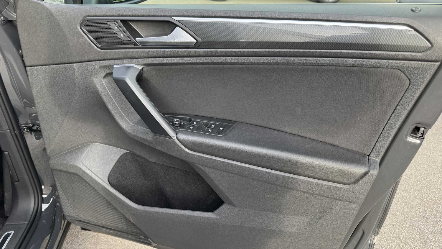 Used Volkswagen Tiguan 2018 for sale - 76141732: Photo 6