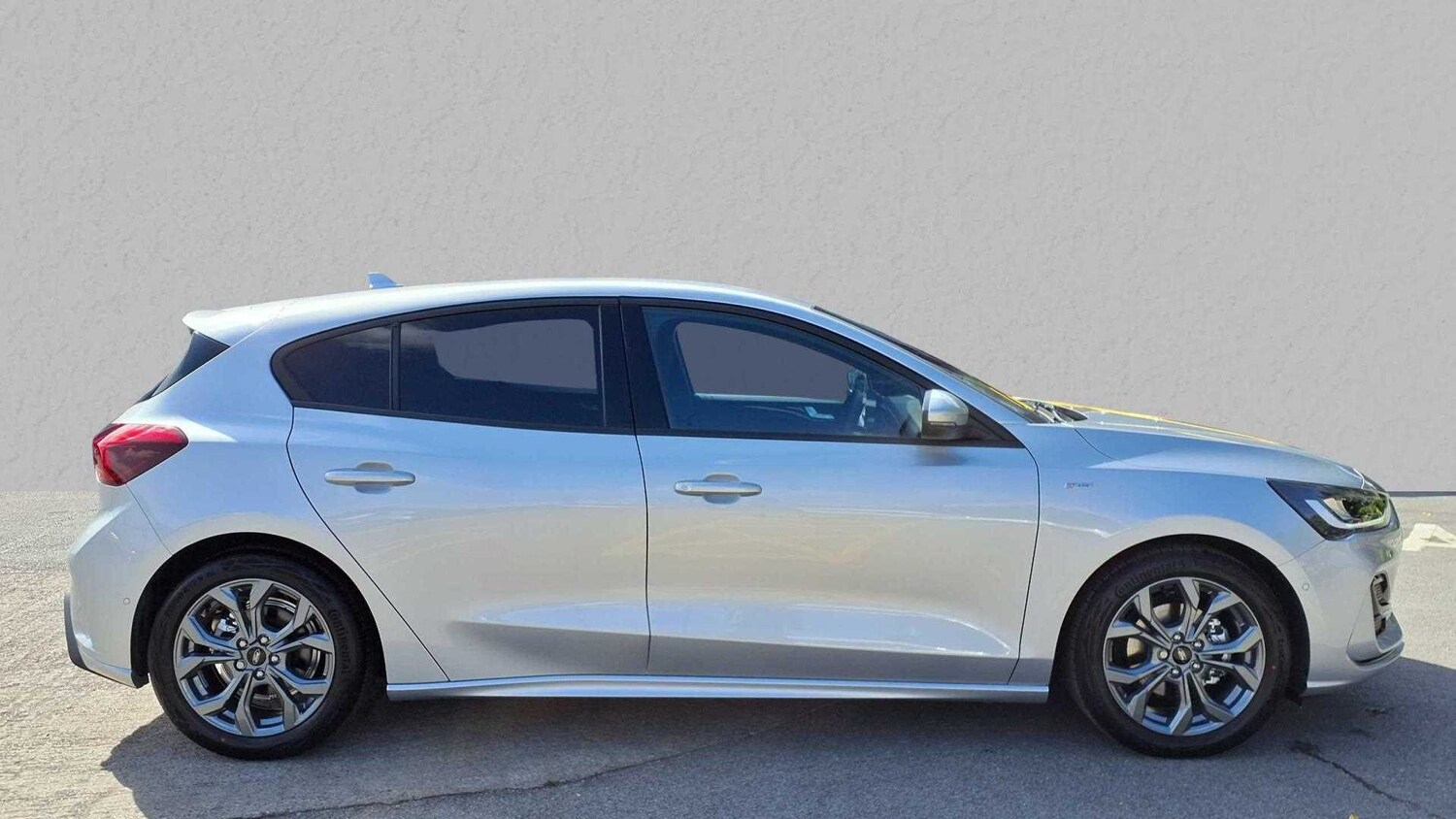 Used Ford Focus 2025 for sale - 76016174: Photo 3