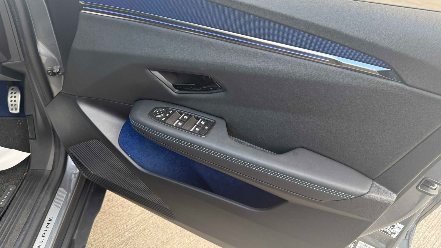 Used Renault Scenic E-Tech 2025 for sale - 77164459: Photo 14