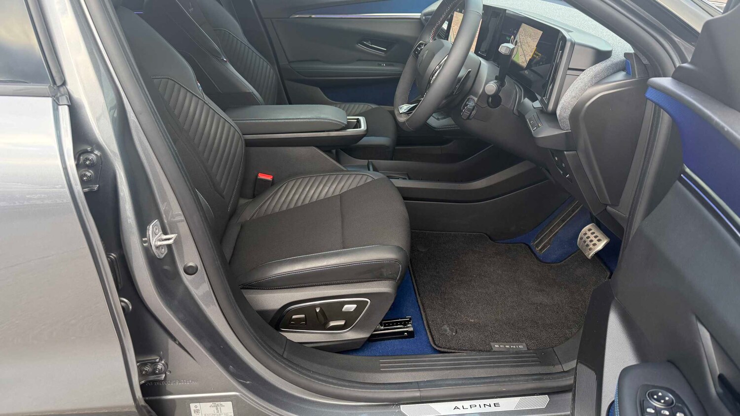 Used Renault Scenic E-Tech 2025 for sale - 77164459: Photo 15