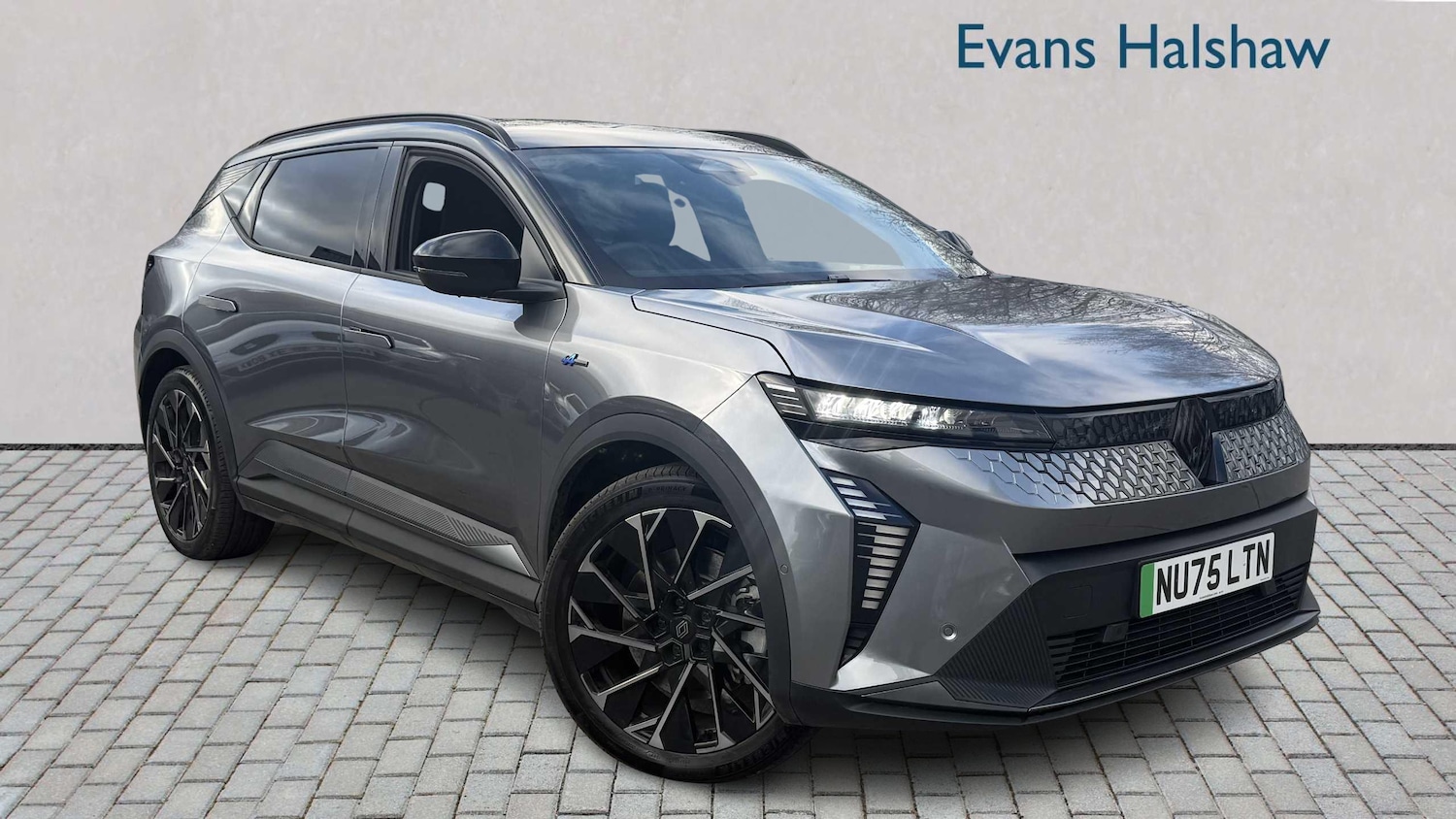 Used Renault Scenic E-Tech 2025 for sale - 77164459: Photo 2