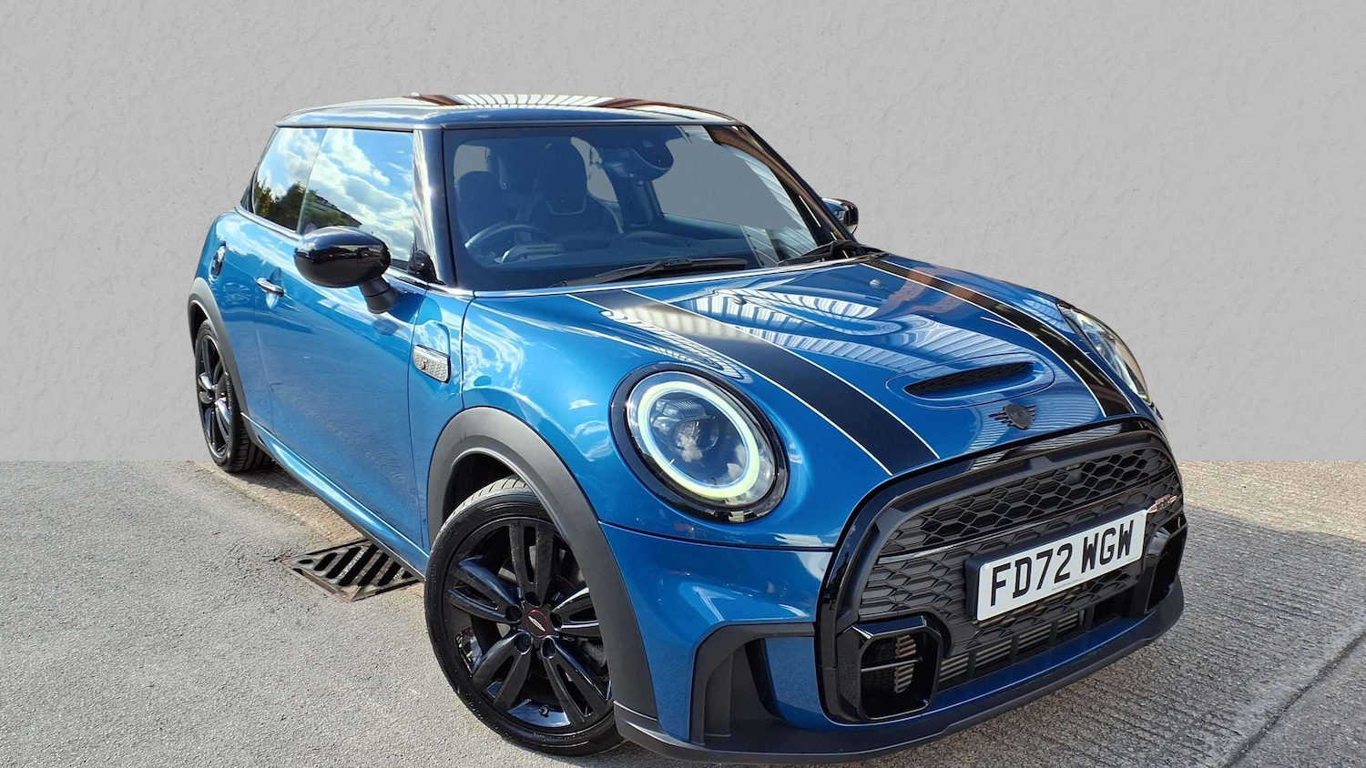 Used MINI Hatch 2022 for sale - 76421169: Photo 1