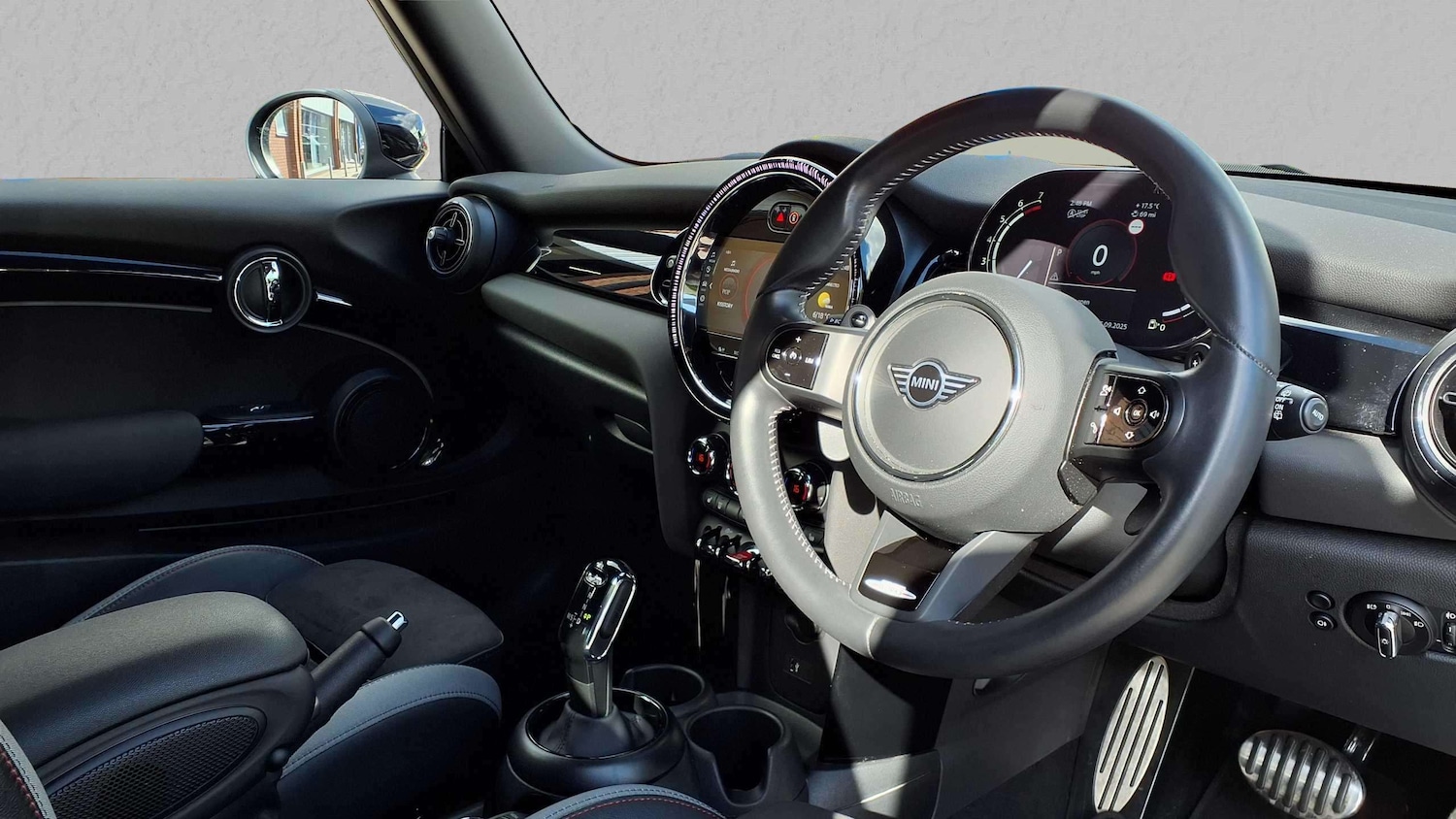 Used MINI Hatch 2022 for sale - 76421169: Photo 12