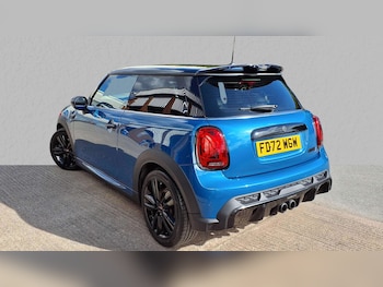Used MINI Hatch 2022 for sale - 76421169: Photo