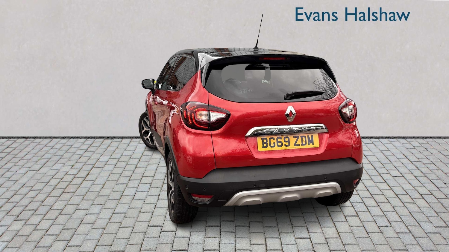 Used Renault Captur 2019 for sale - 77686619: Photo 2