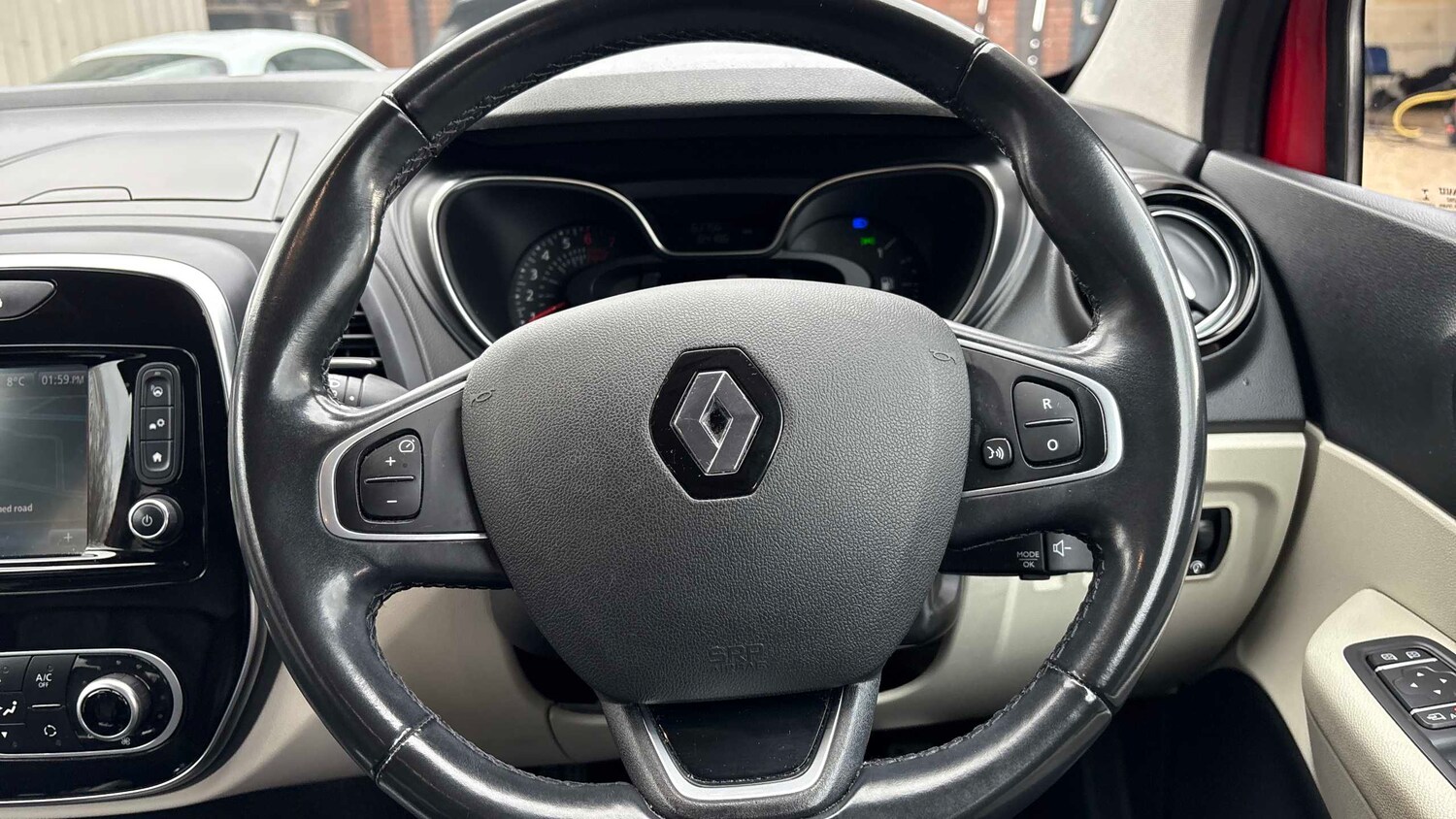 Used Renault Captur 2019 for sale - 77686619: Photo 9